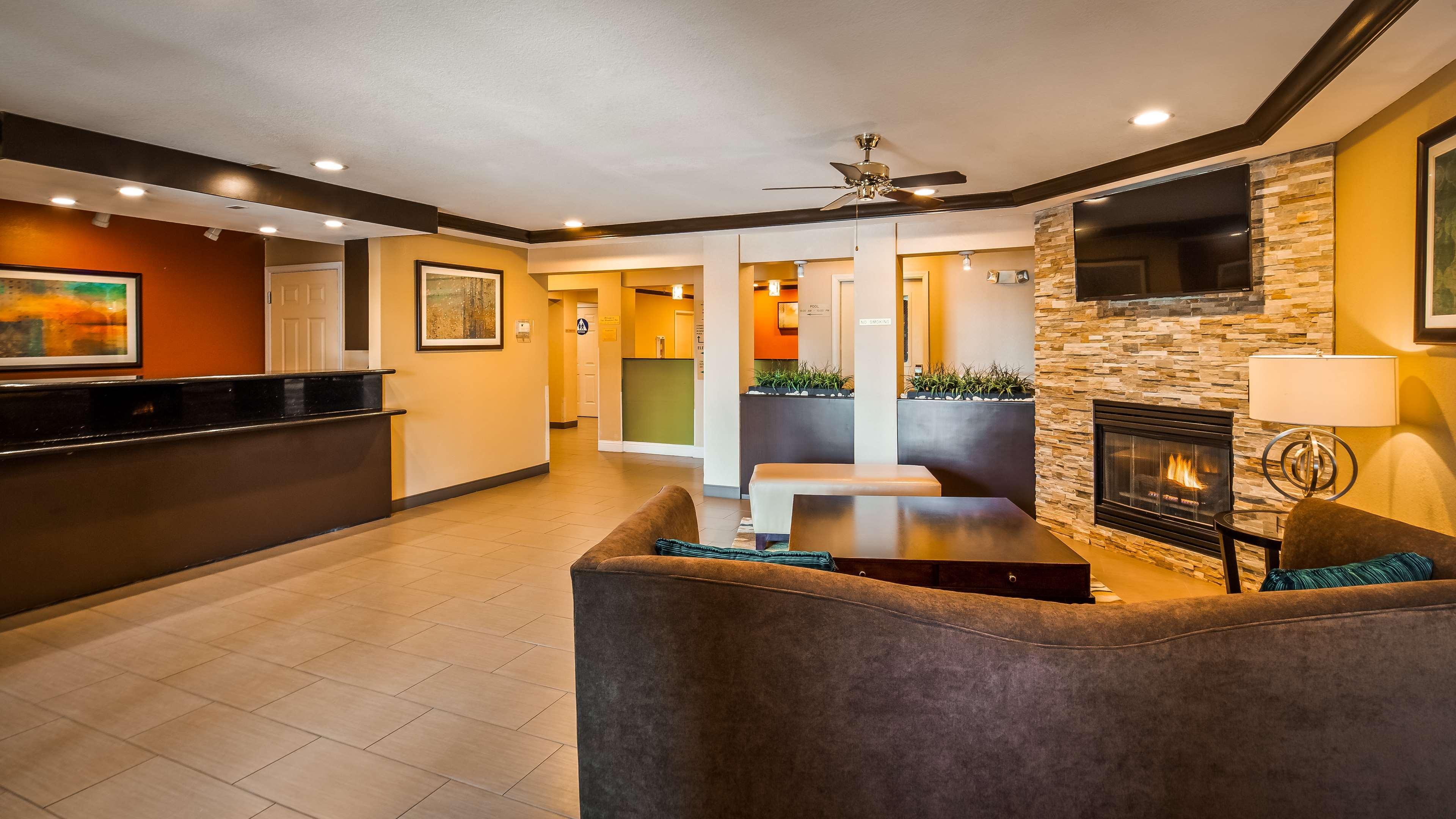 Best Western Plus Twin View Inn And Suites Redding Exterior foto