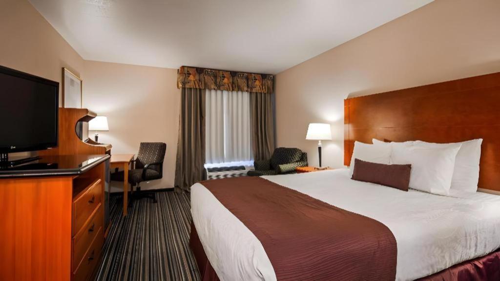 Best Western Plus Twin View Inn And Suites Redding Exterior foto