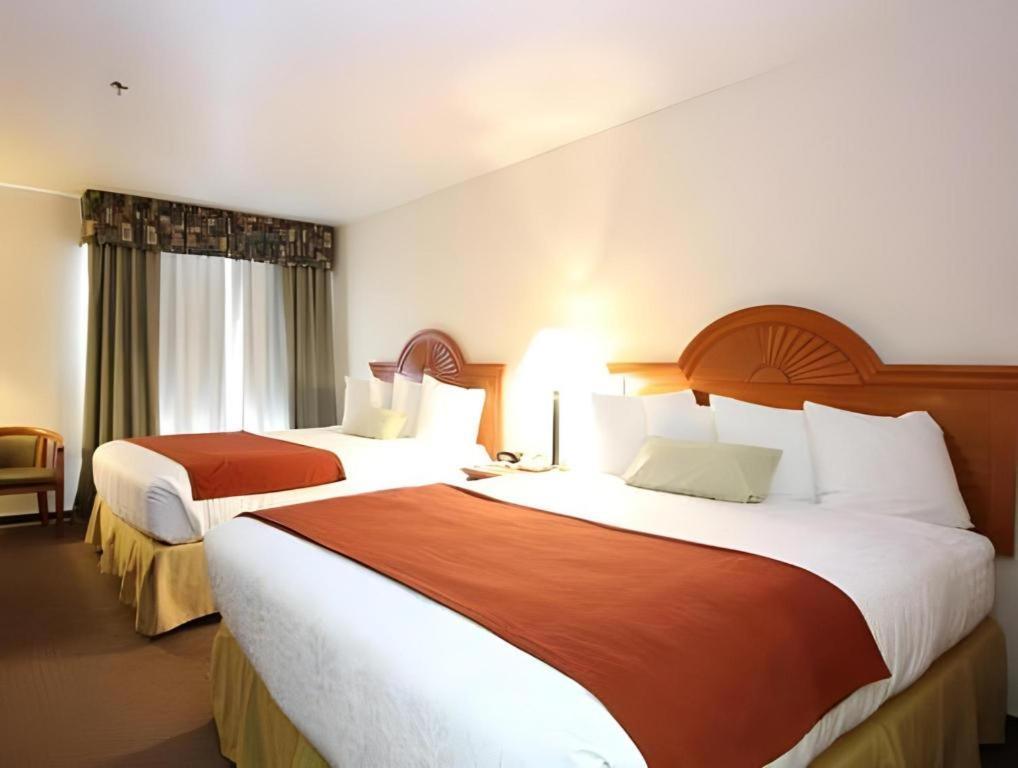 Best Western Plus Twin View Inn And Suites Redding Exterior foto