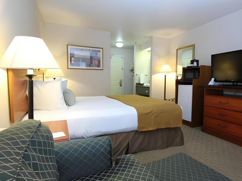 Best Western Plus Twin View Inn And Suites Redding Exterior foto