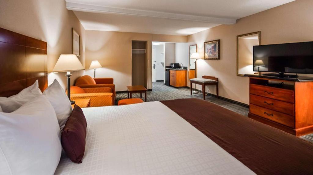 Best Western Plus Twin View Inn And Suites Redding Exterior foto