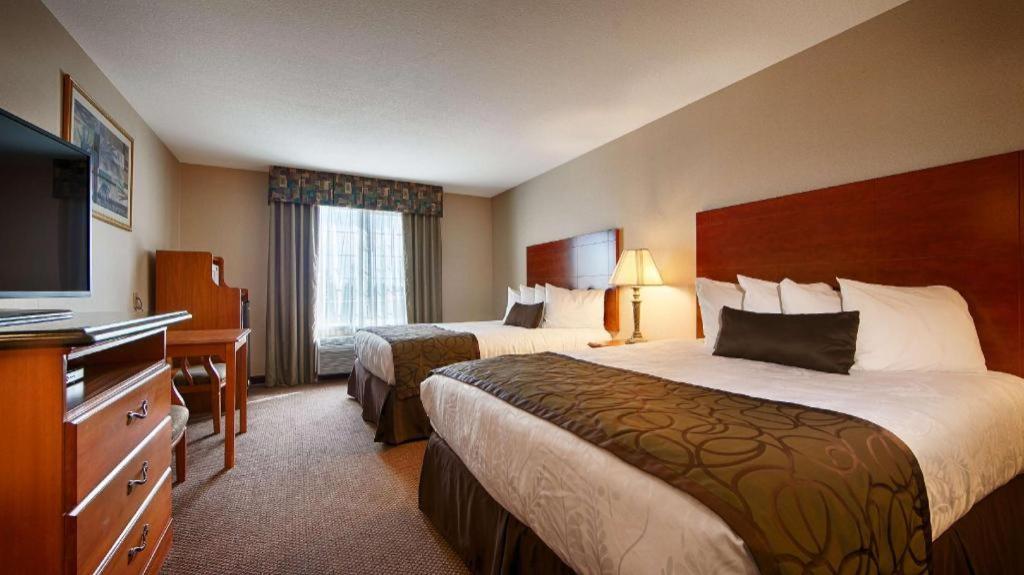Best Western Plus Twin View Inn And Suites Redding Exterior foto
